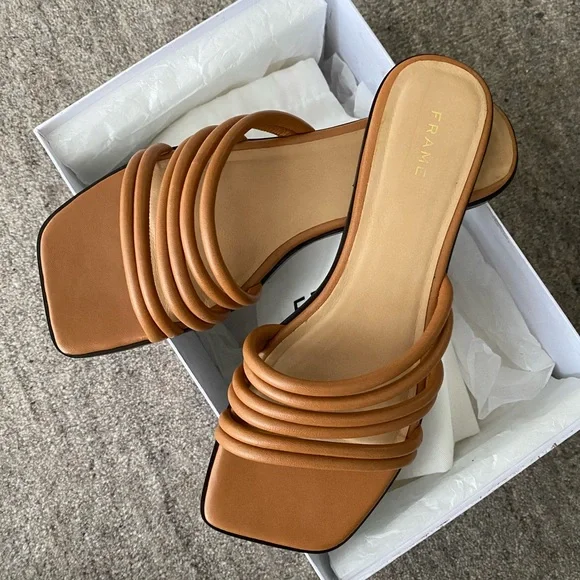 FRAME LE CAPRI STRAPPY SLIDE SANDAL IN TOBACCO - Picture 1 of 7